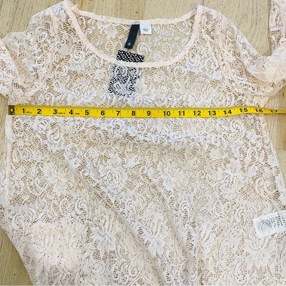 H&M light pink see thru lace bell sleeves top NEW - Picture 7 of 7